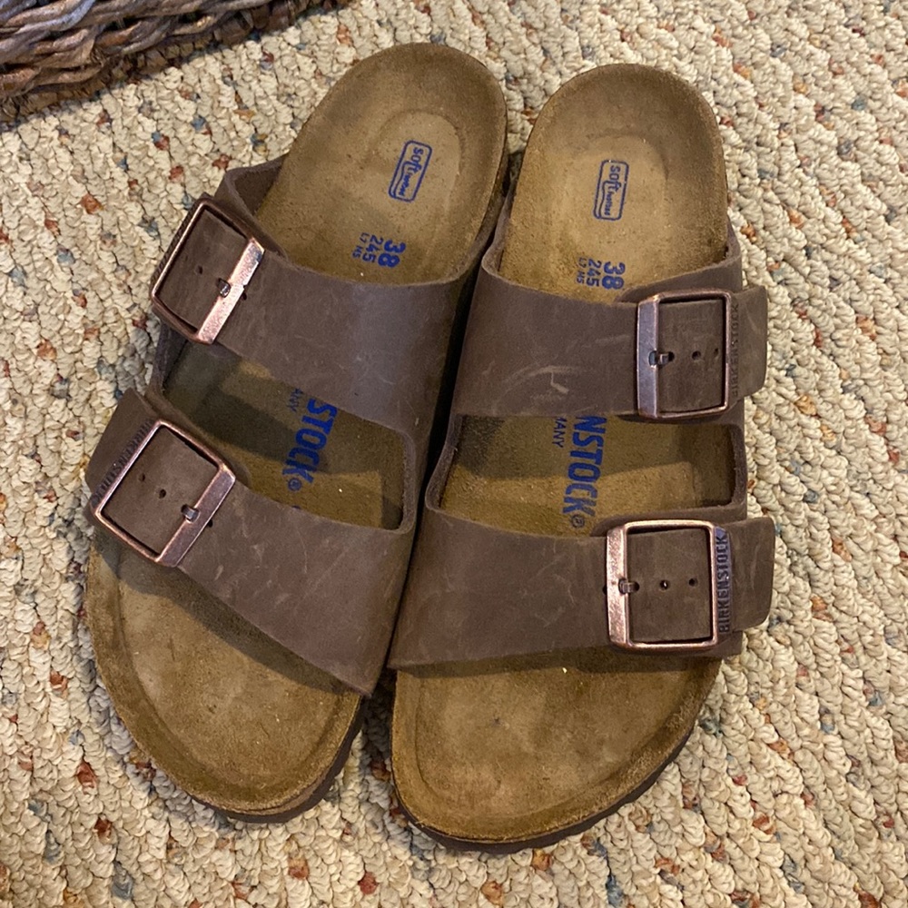 NWOT: Classic Birkenstock Arizona size 38 / 8